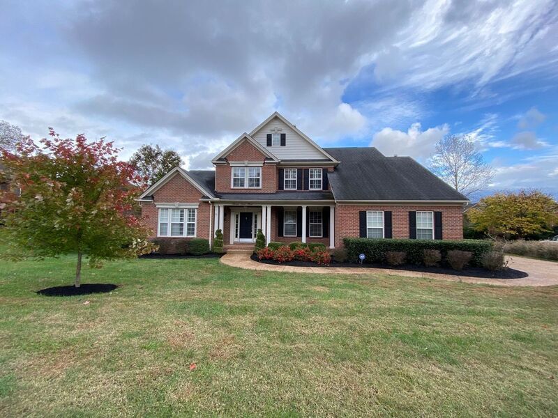 Primary Photo - 1104 Pin Oak Ln
