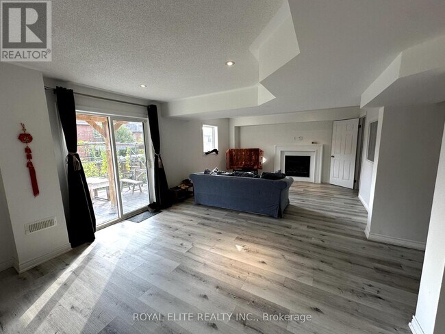 Photo du bâtiment - 196 Colesbrook Rd