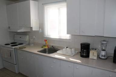 Photo du bâtiment - 1689 Baseline Rd
