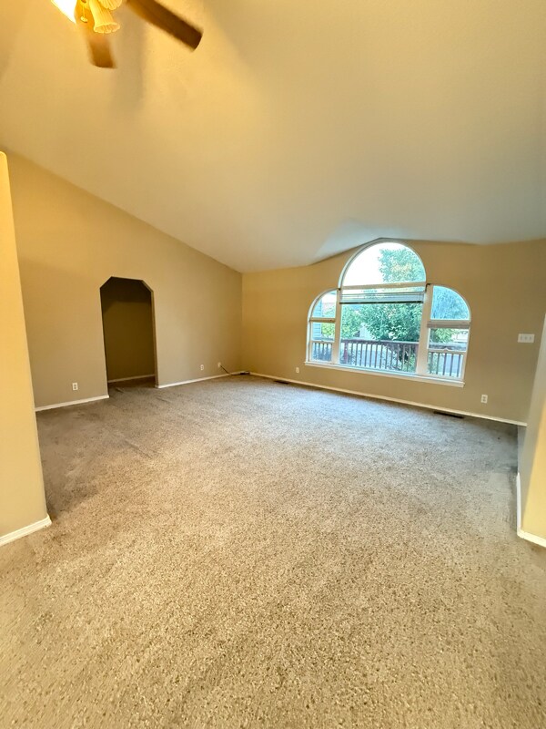 Foto del edificio - 311 Trotter Dr