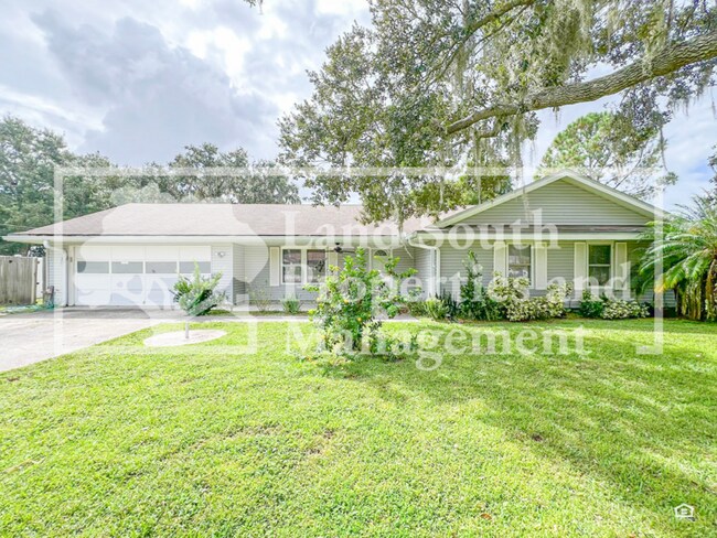 Foto del edificio - 2926 Forestgreen Dr S