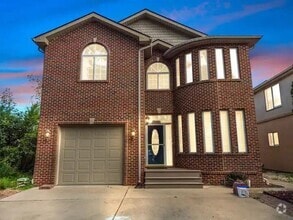 Building Photo - 3165 Kenrick St