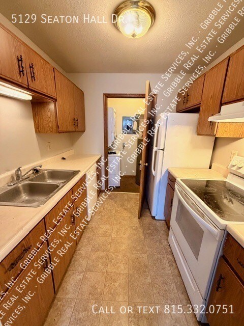 Building Photo - 5129 Seaton Hall Dr