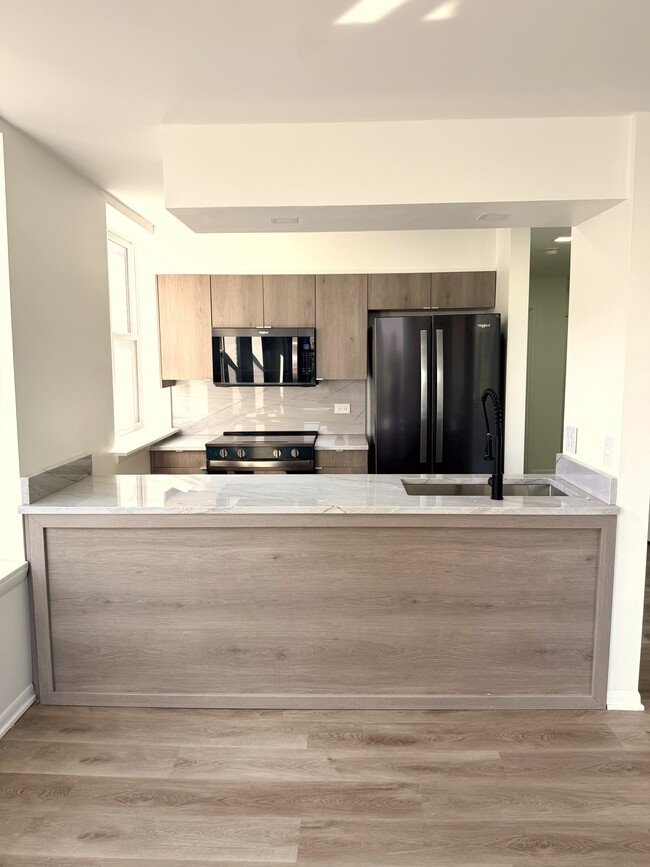1B/1B Kitchen - The Forefront Detroit