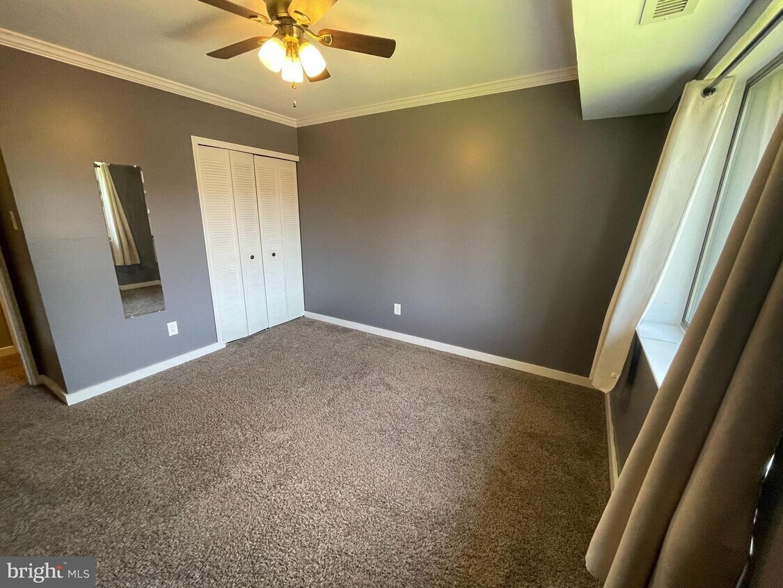 Foto principal - 54303 Delaire Landing Rd
