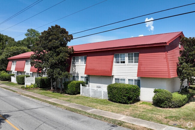 Primary - Chateau Tourraine Apartments
