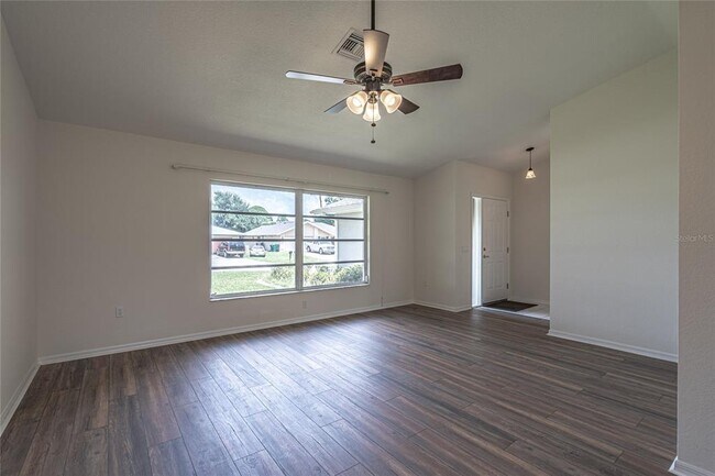Building Photo - 22473 Lacombe Ave