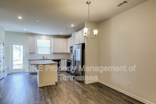 Building Photo - 1219 Hope Village Way