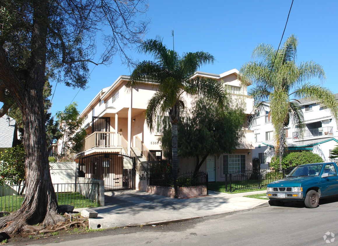 5309 Cartwright Ave, North Hollywood, CA 91601 Apartments in North