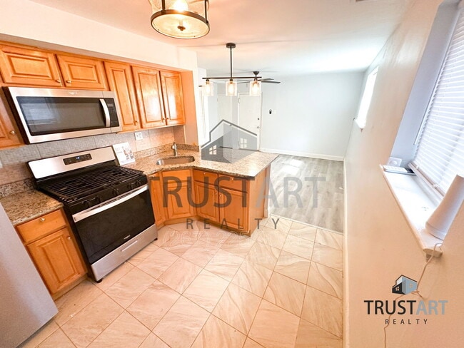 Building Photo - 9712 Bustleton Ave