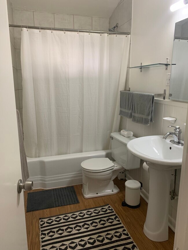 Baño - 515 Pecan Grove Rd