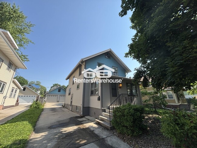 Building Photo - 2805 Kingman Ave