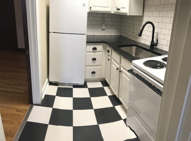 Foto del edificio - 727 N Capitol Ave