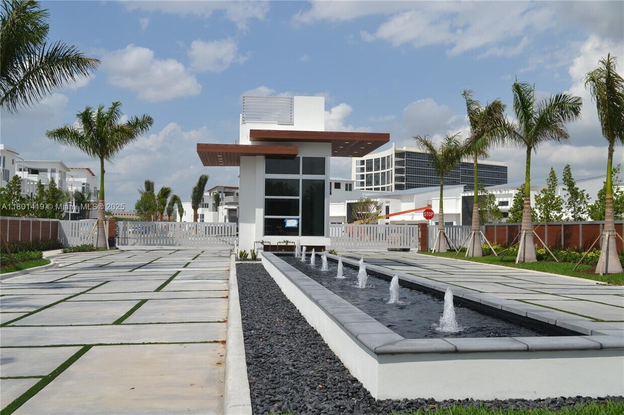 Foto principal - 8231 NW 34th St