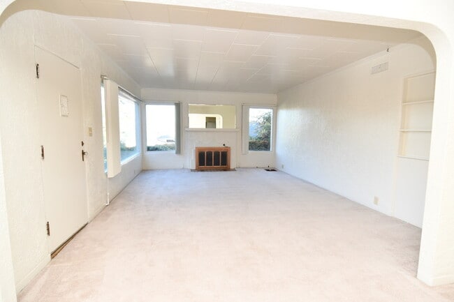 Foto del edificio - 1368 SE Overlook Ave