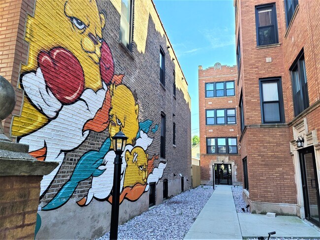 Foto del edificio - 3233 W Potomac Ave