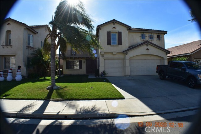 Foto principal - 13735 Goldcrest Ln