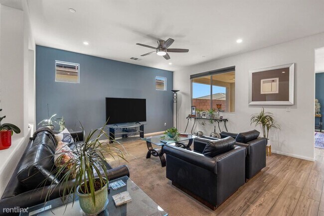 Building Photo - 2 br, 2 bath House - 82755 Temescal Canyon Dr