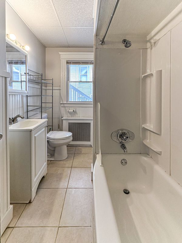 Foto del edificio - 1027 Woodlawn St