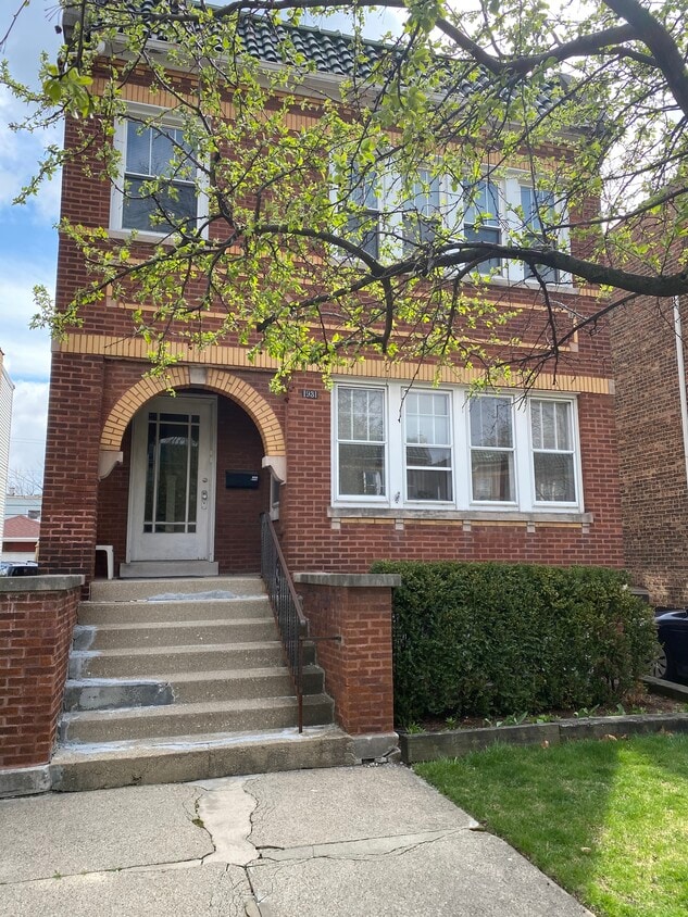 1931 Wesley Ave, Berwyn, IL 60402 Apartments Berwyn, IL