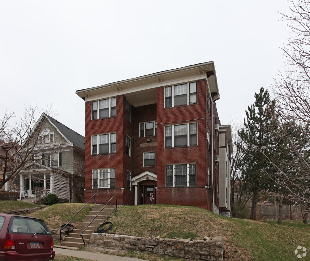 Foto principal - 3918-3920 Mcgee St