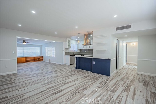 Foto del edificio - 28286 E Worcester Rd