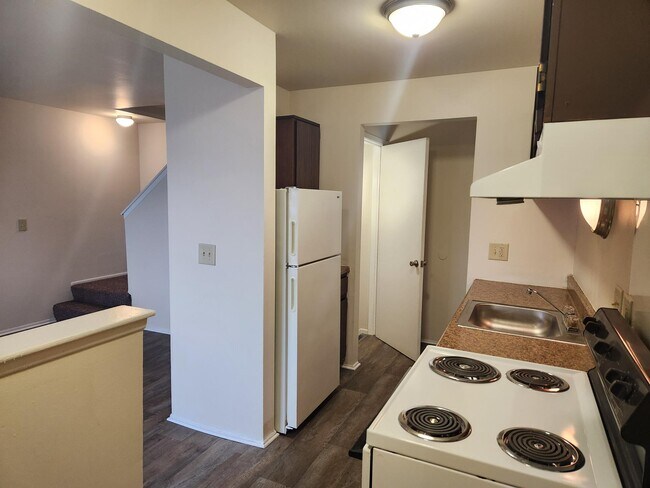 Foto del edificio - Heritage Glen Townhomes