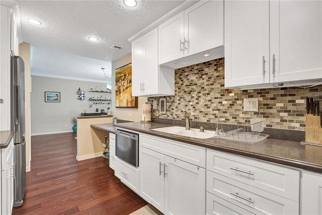 Building Photo - 4250 Galt Ocean Dr