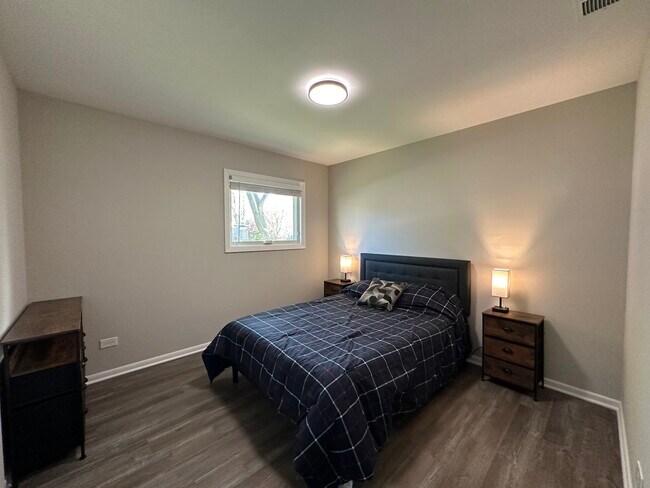 Foto del edificio - 4038 Forest Ave