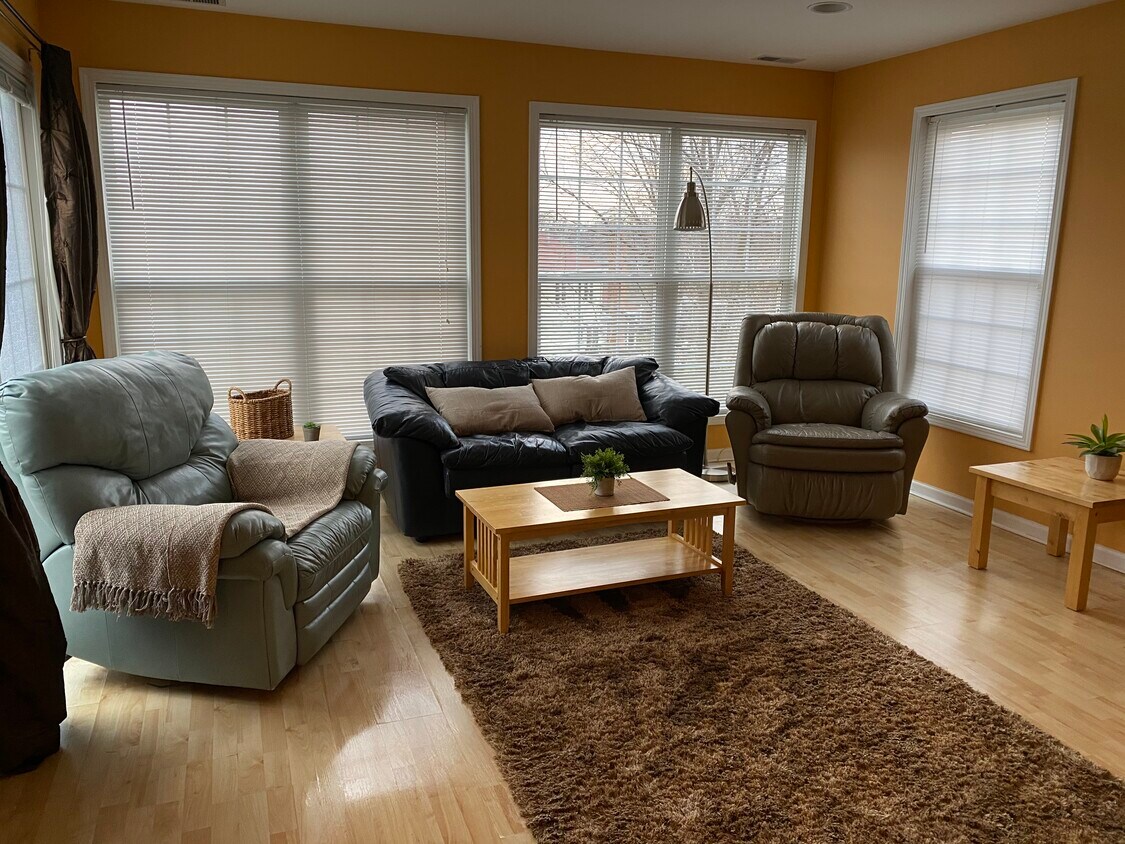Foto principal - 1905 Clydesdale Dr