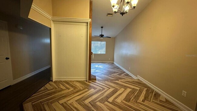Building Photo - 102 Winding Ridge Dr