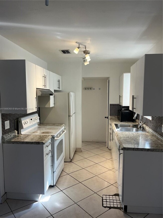 Foto del edificio - 2236 Jackson St