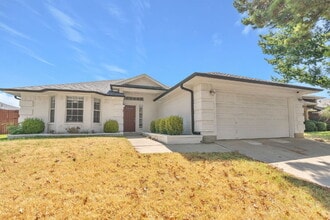 Building Photo - 691 Montana Ct N