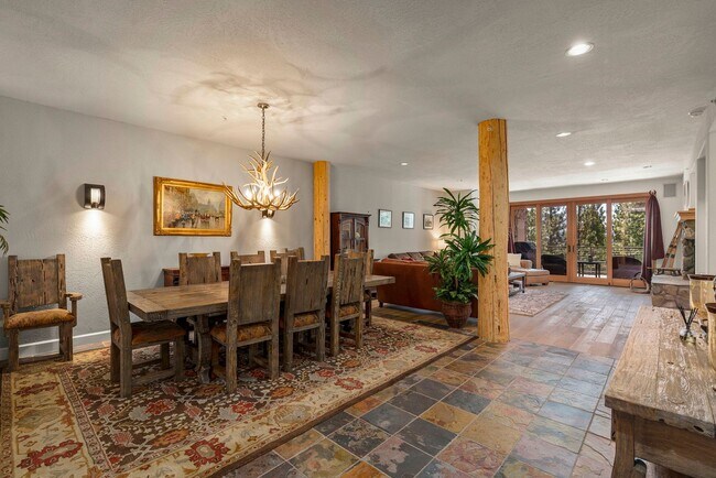 Foto del edificio - Season Rental Rare Opportunity The Pointe at Incline Village.