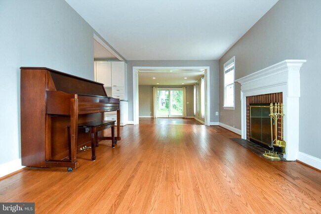 Building Photo - 1306 Tracy Pl