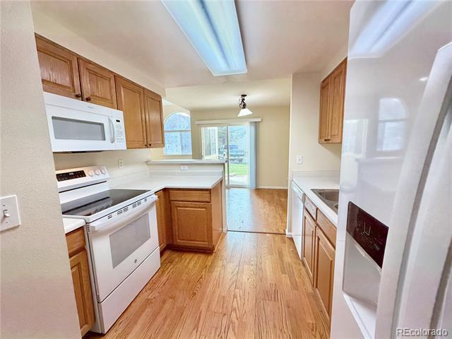 Foto del edificio - 10229 W Fair Ave