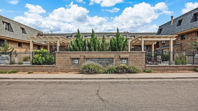 Building Photo - 1140 Walnut Ave