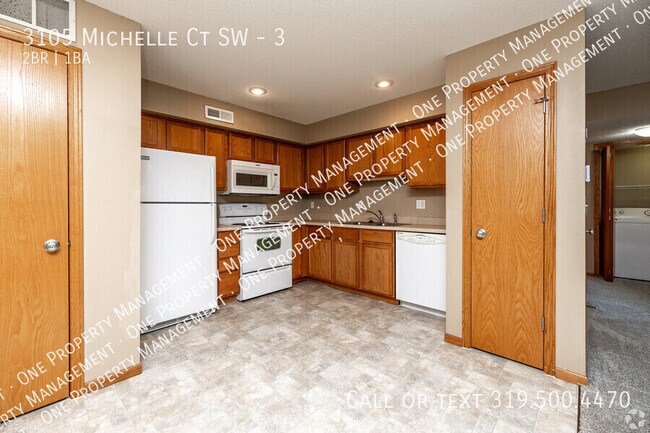 Foto del edificio - 3105 Michelle Ct SW