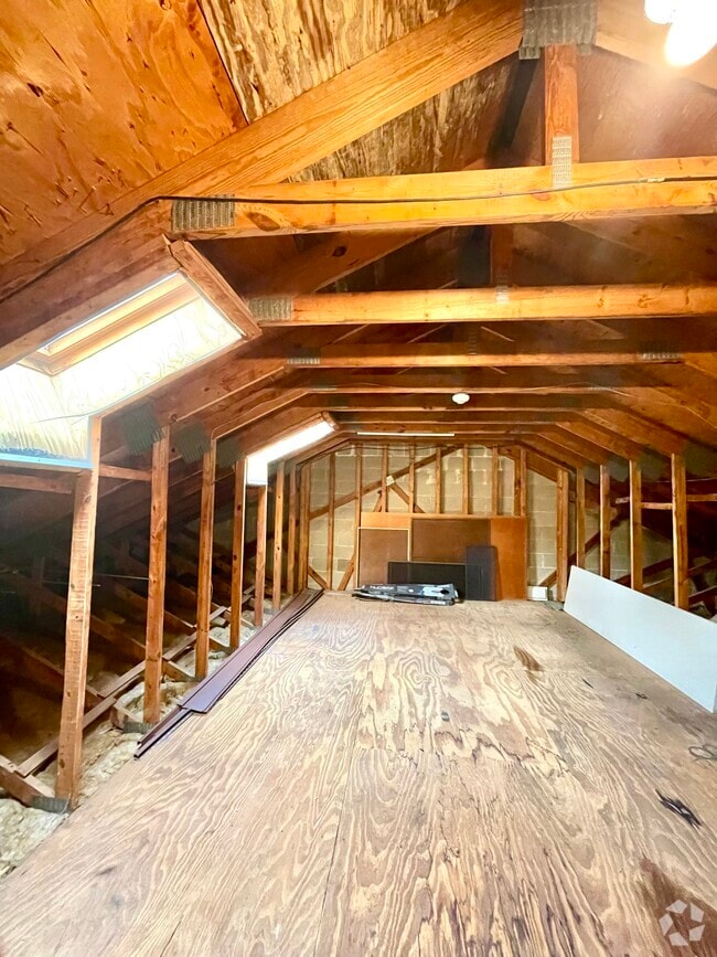 Building Photo - 224 Towyn Ct