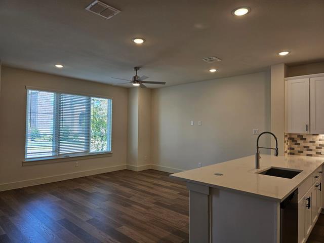 Foto del edificio - 4742 Smokey Quartz Ln