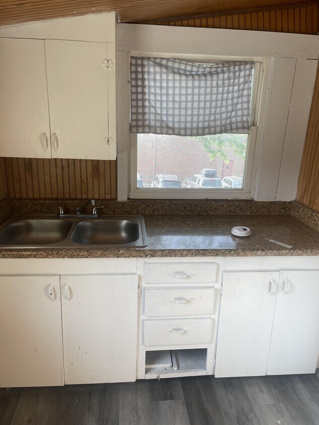 Foto del edificio - 1114 S Emporia St