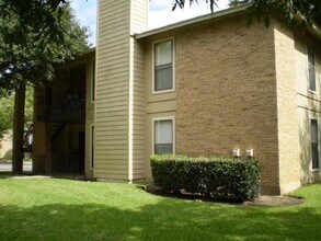 Building Photo - 10616 Mellow Ln