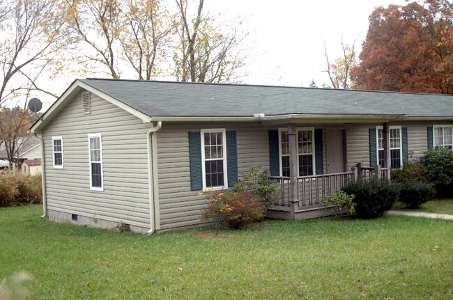Building Photo - 612 Higate Rd