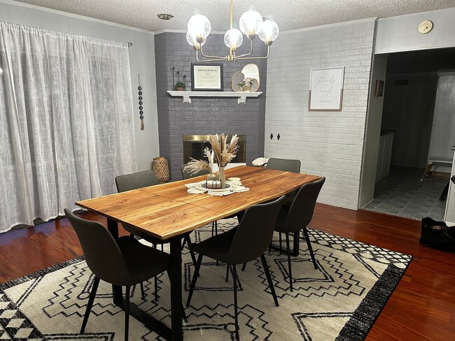 Foto del edificio - Beautiful 3 Bedroom home in Pine Tree ISD