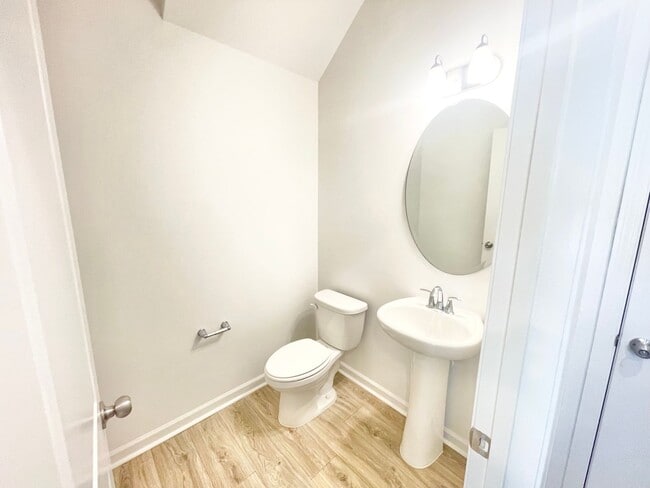 Building Photo - NEW 3BD/2.5BTH Townhome minutes from I-85 ...