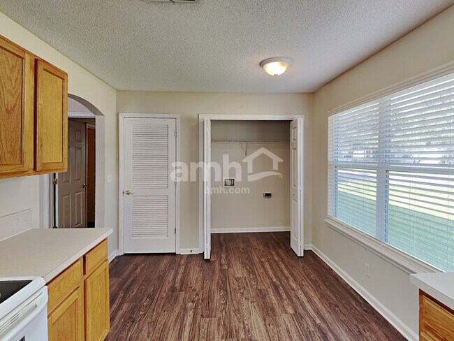 Building Photo - 11134 Lauren Oak Lane
