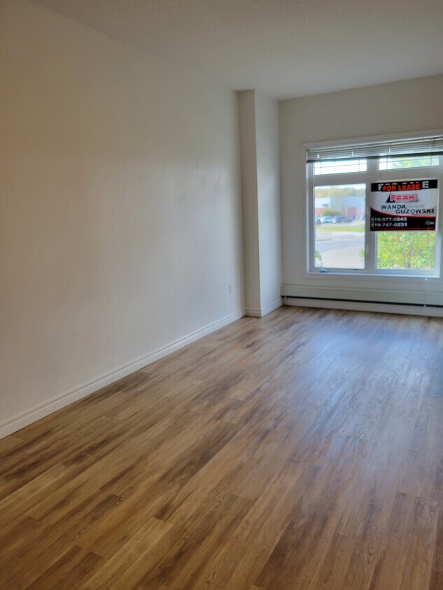 Building Photo - 619 Wild Ginger Av