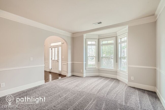 Building Photo - 4 br, 2.5 bath House - 2475 Horse Saddle W...