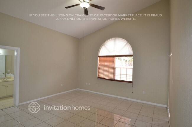 Building Photo - 8764 NW 153rd Terrace