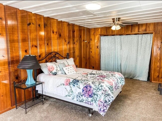 Foto del edificio - 713 Vest Dr